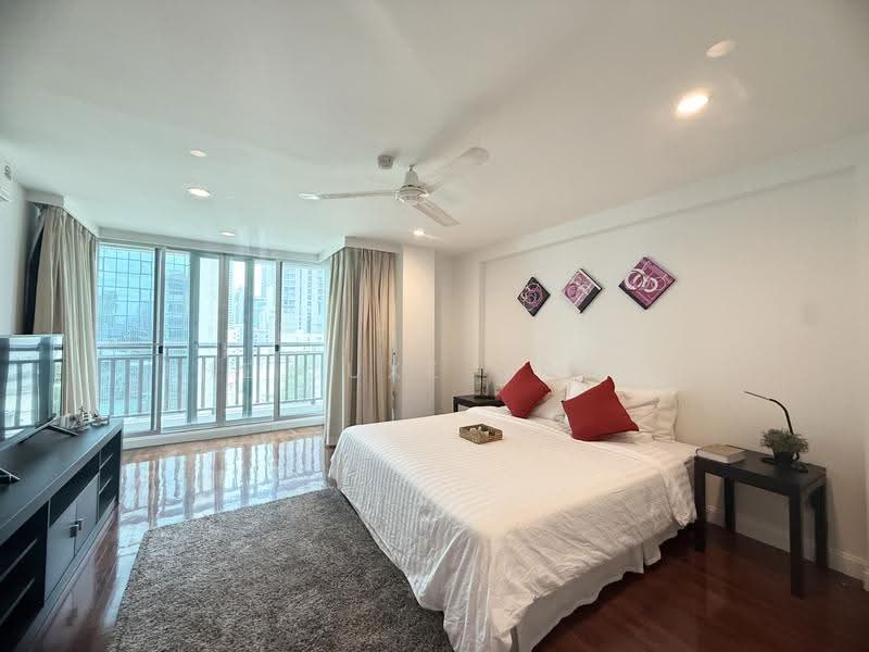 Sathorn Gallery Residences, Bangkok, 70 Pan Road, Silom, Bang Rak, Bangkok, 3 Bedrooms, 200 sqm, Condo For Rent, by The Luxe Group, 500507485 - DDproperty.com
