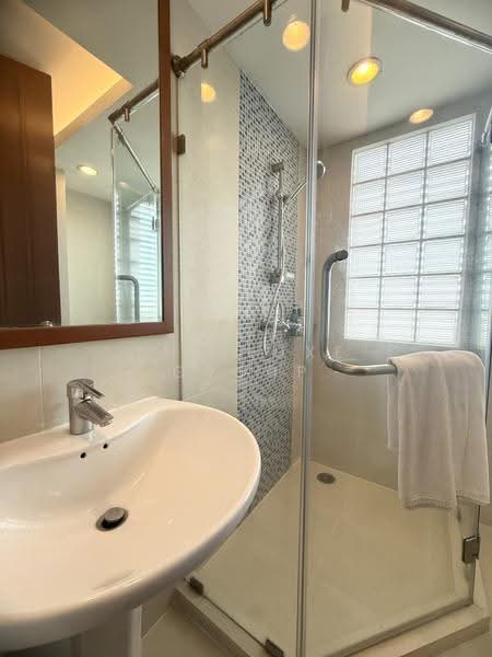 Sathorn Gallery Residences : สาทร แกลลอรี่ เรสซิเด้นซ์, กรุงเทพ, 70 Pan Road, สีลม, บางรัก, กรุงเทพ, 200 ตร.ม., คอนโด ให้เช่า, โดย The Luxe Group, 500507485 - DDproperty.com