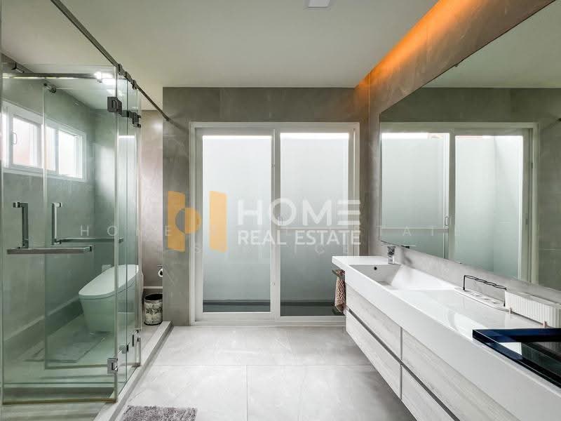 Mantana 2 Motorway - New Krungthepkreetha, Bangkok, Manthana 2 Motorway-New Krungthep Kreetha Intersection, Phatthanakan Road 4, Khlong Song Ton Nun, Lat Krabang, Bangkok, 4 Bedrooms, 286 sqm, Single Detached House For Sale, by HOME Real Estate Service, 500507518 - DDproperty.com
