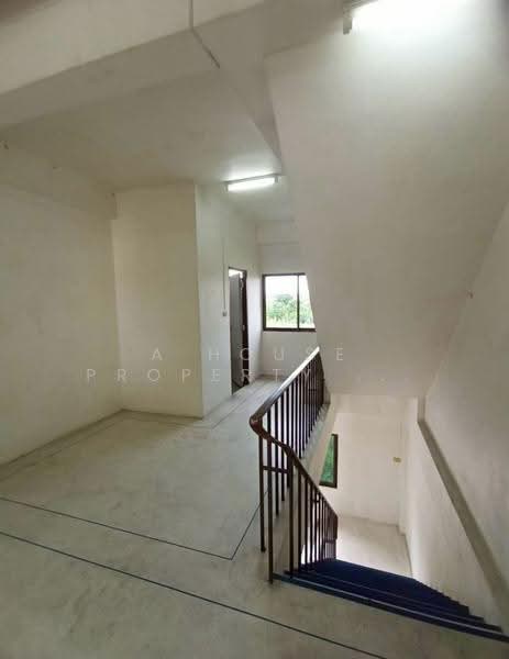 Commercial building for sale, located on the main road of Thung Sukla, Sriracha, Chon Buri (Pattaya), Thung Suk La, Si Racha, Chon Buri (Pattaya), , 80 sqm, Shophouse For Sale, by A House Property Co.,Ltd., 500507561 - DDproperty.com