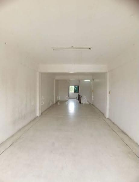 Commercial building for sale, located on the main road of Thung Sukla, Sriracha, Chon Buri (Pattaya), Thung Suk La, Si Racha, Chon Buri (Pattaya), , 80 sqm, Shophouse For Sale, by A House Property Co.,Ltd., 500507561 - DDproperty.com