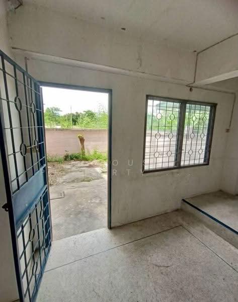 Commercial building for sale, located on the main road of Thung Sukla, Sriracha, Chon Buri (Pattaya), Thung Suk La, Si Racha, Chon Buri (Pattaya), , 80 sqm, Shophouse For Sale, by A House Property Co.,Ltd., 500507561 - DDproperty.com