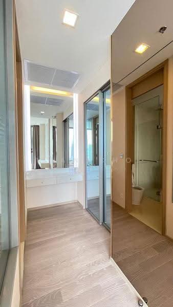 The Esse Asoke, Bangkok, 333 Soi Sukhumvit 21, Sukhumvit Road, Khlongtoei Nua, Watthana, Bangkok, 1 Bedroom, 53 sqm, Condo For Sale, by Thanachot Khantigamongun, 500507568 - DDproperty.com