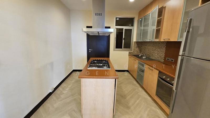 Grand Mercure Bangkok Asoke Residence, Bangkok, 50 5 Soi Sukhumvit 19, Khlong Tan Nua, Watthana, Bangkok, 3 Bedrooms, 220 sqm, Condo For Rent, by BANGKOK PROPERTY AGENTS, 500507630 - DDproperty.com