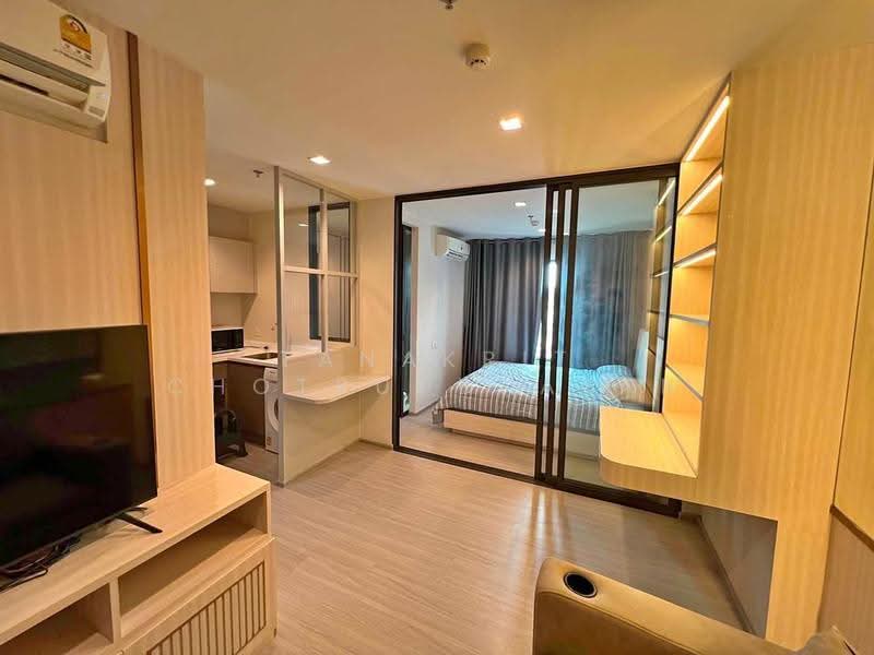 Life Sathorn Sierra, Bangkok, Ratchaphruek Rd, Talat Plu, Thon Buri, Bangkok, 1 Bedroom, 32 sqm, Condo For Rent, by Tanakrit Chotbuddkayan, 500507682 - DDproperty.com