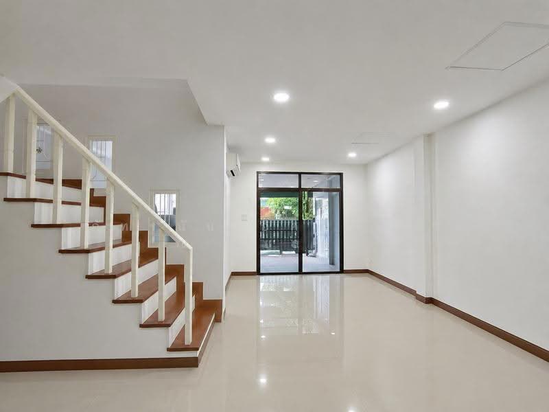 Baan Mantakarn Rangsit-Lumlukka Klong 4 : บ้านมัณฑกานต์ รังสิต-ลำลูกกา คลอง 4, ปทุมธานี, ถนน ไสวประชาราษฎร์, ลาดสวาย, ลำลูกกา, ปทุมธานี, 89 ตร.ม., ทาวน์เฮ้าส์ ขาย, โดย ภัทรนัน อิศรางกูร ณ อยุธยา, 500507689 - DDproperty.com