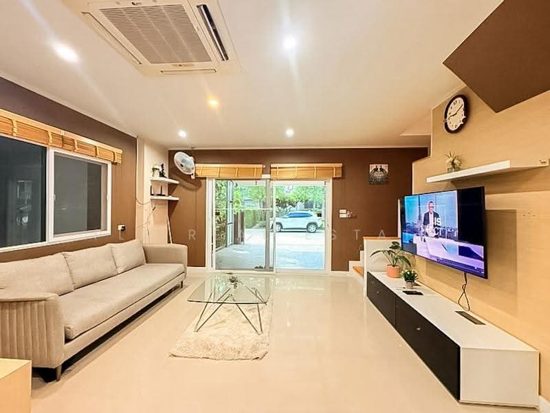Modern House for Sale Thung Klom Tan Man 3Bed Fully Furnished, Chon Buri (Pattaya), Bang Lamung, Bang Lamung (Pattaya), Chon Buri (Pattaya), 3 Bedrooms, 200 sqm, Single Detached House For Sale, by PLC real estate, 500507734 - DDproperty.com