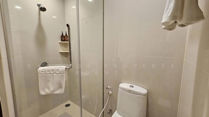 Jasmine Grande Residence, Bangkok, 4338 Rama IV Road, Phra Kanong, Khlong Toei, Bangkok, 3 Bedrooms, 151 sqm, Condo For Rent, by BANGKOK PROPERTY AGENTS, 500507744 - DDproperty.com
