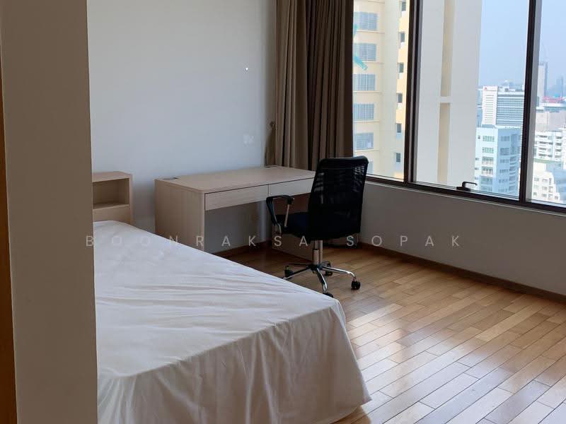 The Emporio Place, Bangkok, 93 Soi Sukhumvit 24, Sukhumvit Road, Khong Tan, Khlong Toei, Bangkok, 2 Bedrooms, 105 sqm, Condo For Rent, by Boonraksa Sopak, 500507753 - DDproperty.com