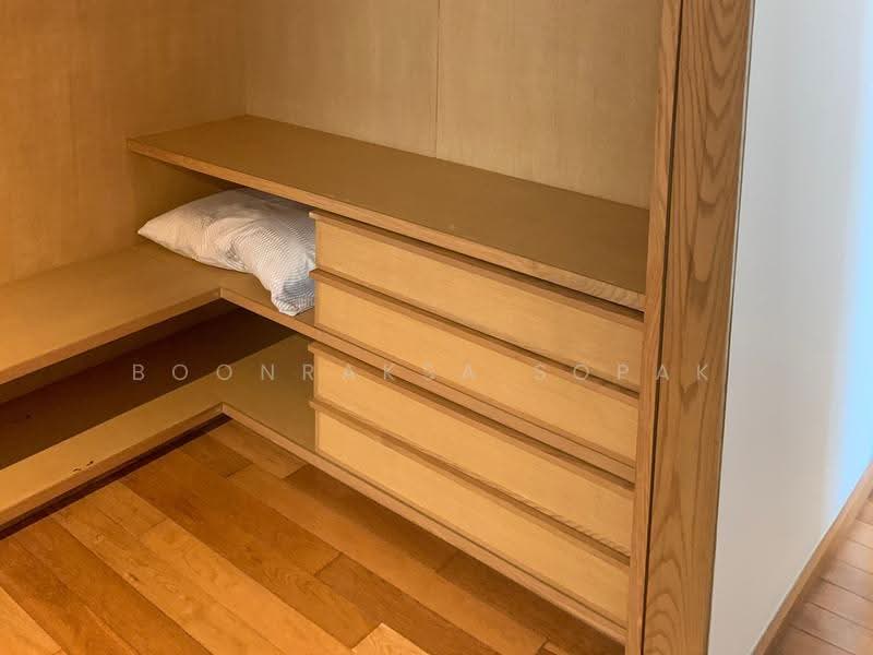 The Emporio Place, Bangkok, 93 Soi Sukhumvit 24, Sukhumvit Road, Khong Tan, Khlong Toei, Bangkok, 2 Bedrooms, 105 sqm, Condo For Rent, by Boonraksa Sopak, 500507753 - DDproperty.com