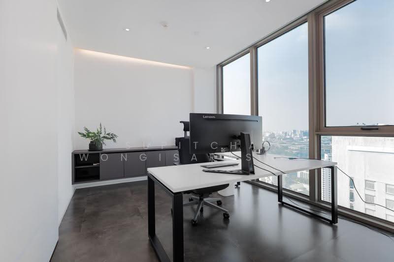 Hyde Sukhumvit 11, Bangkok, 11 Soi Sukhumvit 11, Khlongtoei Nua, Watthana, Bangkok, 3 Bedrooms, 196 sqm, Condo For Sale, by Supitcha Wongisaraseri, 500507767 - DDproperty.com
