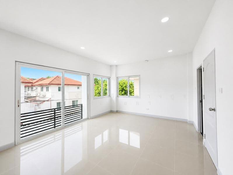 หมู่บ้านบุณฑริก ลำลูกกาคลอง 4, ปทุมธานี, ลาดสวาย, ลำลูกกา, ปทุมธานี, 154 ตร.ม., บ้านแฝด ขาย, โดย ภัทรนัน อิศรางกูร ณ อยุธยา, 500507775 - DDproperty.com