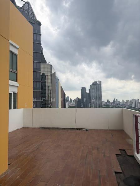 My Resort Bangkok, Bangkok, 1724 Petchaburi Road, Bang Kapi, Huai Khwang, Bangkok, 2 Bedrooms, 195 sqm, Condo For Sale, by HOME Real Estate Service, 500507783 - DDproperty.com