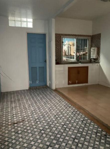 Kunasiri Buathong 4, Nonthaburi, Ban Kluai-Sai Noi, Bang Khu Rat, Bang Bua Thong, Nonthaburi, 4 Bedrooms, 140 sqm, Semi-Detached House (Twin House) For Sale, by NR AGENT, 500507811 - DDproperty.com