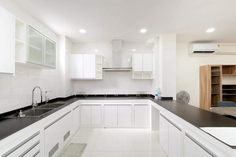 undefined, Bangkok, Bang Pong Pang, Yan Nawa, Bangkok, 3 Bedrooms, 263 sqm, Townhouse For Sale, by Supitcha Wongisaraseri, 500507826 - DDproperty.com