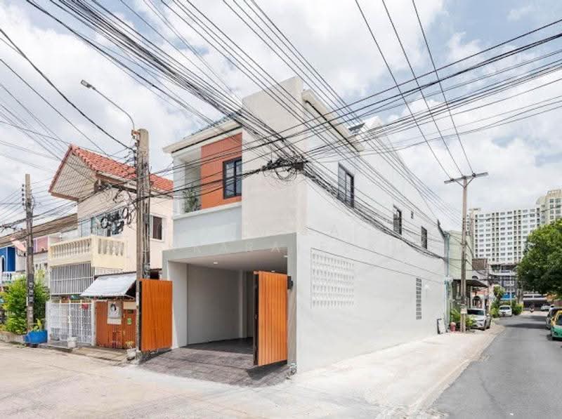 undefined, Bangkok, Chan Kasem, Chatuchak, Bangkok, 3 Bedrooms, 200 sqm, Townhouse For Sale, by Pemika Aukkaraleekul, 500507830 - DDproperty.com