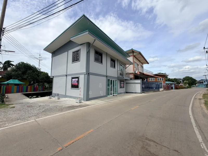 ทาวน์เฮ้าส์ รีโนเวทใหม่พร้อมเข้าอยู่ ซอยวัดสะแก ตำบลสามโคก อำเภอสามโคก จังหวัดปทุมธานี, ปทุมธานี, สามโคก, ปทุมธานี, 100 ตร.ม., ทาวน์เฮ้าส์ ขาย, โดย ภัทรนัน อิศรางกูร ณ อยุธยา, 500507852 - DDproperty.com
