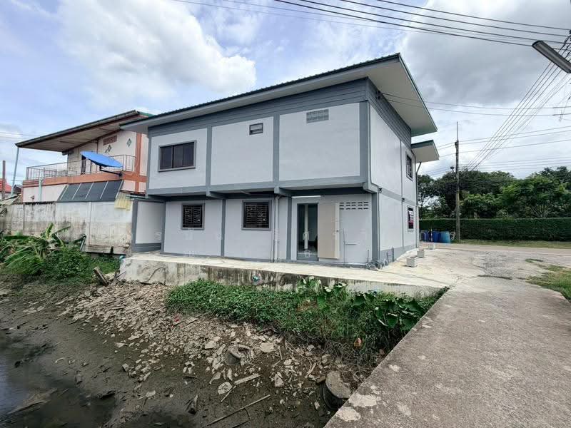 ทาวน์เฮ้าส์ รีโนเวทใหม่พร้อมเข้าอยู่ ซอยวัดสะแก ตำบลสามโคก อำเภอสามโคก จังหวัดปทุมธานี, ปทุมธานี, สามโคก, ปทุมธานี, 100 ตร.ม., ทาวน์เฮ้าส์ ขาย, โดย ภัทรนัน อิศรางกูร ณ อยุธยา, 500507852 - DDproperty.com