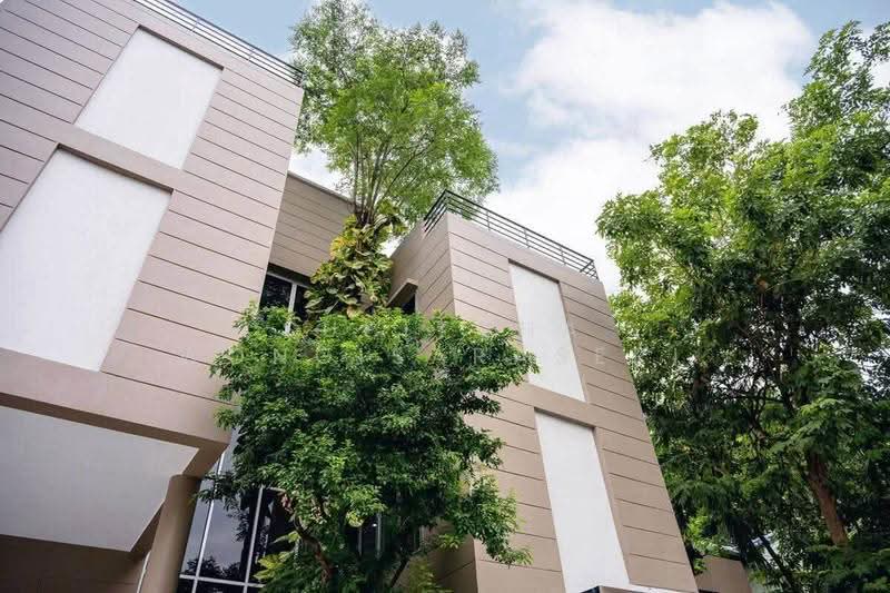 5-BR House, Bangkok, Chatuchak, Chatuchak, Bangkok, 5 Bedrooms, 375 sqm, Single Detached House For Sale, by Supitcha Wongisaraseri, 500507868 - DDproperty.com