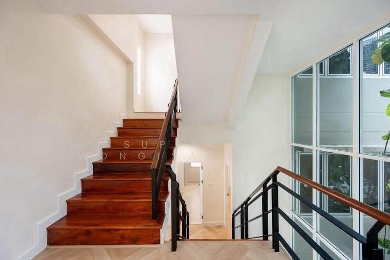 5-BR House, Bangkok, Chatuchak, Chatuchak, Bangkok, 5 Bedrooms, 375 sqm, Single Detached House For Sale, by Supitcha Wongisaraseri, 500507868 - DDproperty.com