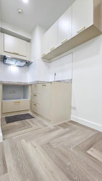 The Complete Rajprarop, Bangkok, 10/18 Rajaprarop Road, Thanon Phaya Thai, Ratchathewi, Bangkok, 1 Bedroom, 48 sqm, Condo For Sale, by Pemika Aukkaraleekul, 500507869 - DDproperty.com