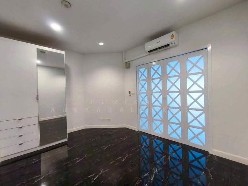 Baan Nonzee, Bangkok, 33 Chan Rd, Chong Nonsi, Yan Nawa, Bangkok, 2 Bedrooms, 90 sqm, Condo For Sale, by Pemika Aukkaraleekul, 500507878 - DDproperty.com