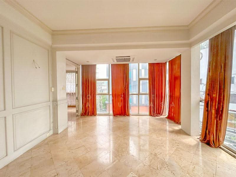 Home Office Supalai Sukhumvit 39, Bangkok, สุขุมวิท 39, Khlong Tan Nua, Watthana, Bangkok, , 612 sqm, Office Space For Sale, by Worazett pornpatpulkasaim, 500507887 - DDproperty.com