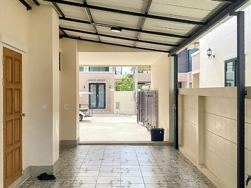 Stylish House for Sale Nong Pla Lai 3 Bedrooms Fully Furnished, Chon Buri (Pattaya), Bang Lamung, Bang Lamung (Pattaya), Chon Buri (Pattaya), 3 Bedrooms, 200 sqm, Single Detached House For Sale, by PLC real estate, 500507930 - DDproperty.com