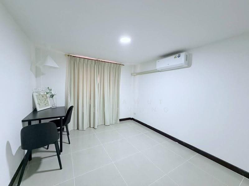 บ้าน 6-ห้องนอน, กรุงเทพ, สามเสนนอก, ห้วยขวาง, กรุงเทพ, 450 ตร.ม., บ้านเดี่ยว ให้เช่า, โดย Settawut Leenavong, 500508012 - DDproperty.com