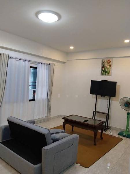 Townhome for rent near Nong Hoi bus station : ทาวน์โฮม3 ชั้น ใกล้ขนส่งหนองหอย เชียงใหม่, เชียงใหม่, หนองหอย, เมืองเชียงใหม่, เชียงใหม่, 180 ตร.ม., ทาวน์เฮ้าส์ ให้เช่า, โดย คุณ ธีรชาติ, 500508023 - DDproperty.com