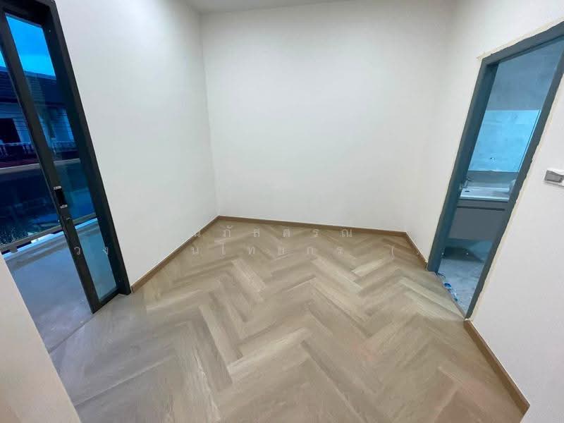 ขายบ้านเดี่ยว ซอยลาดพร้าว 87 คลองเจ้าคุณสิงห์ เขตวังทองหลาง, Bangkok, ลาดพร้าว87, Khlong Chaokhun Sing, Wang Thonglang, Bangkok, 5 Bedrooms, 250 sqm, Single Detached House For Sale, by นภัสศรณ์ วงศ์สินไทยกร (นันท์), 500508045 - DDproperty.com