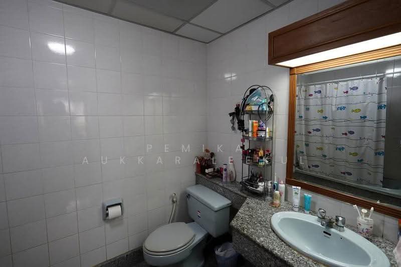 Liberty Park 2, Bangkok, 55 Soi Sukhumvit 11, Khlongtoei Nua, Watthana, Bangkok, 3 Bedrooms, 118 sqm, Condo For Sale, by Pemika Aukkaraleekul, 500508112 - DDproperty.com