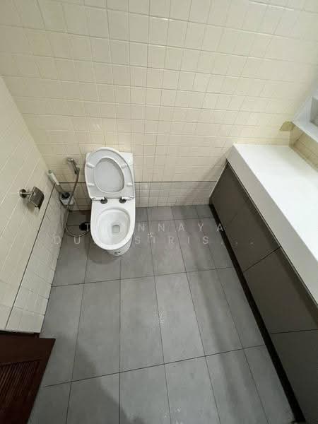 Liberty Park 2, Bangkok, 55 Soi Sukhumvit 11, Khlongtoei Nua, Watthana, Bangkok, 2 Bedrooms, 110 sqm, Condo For Rent, by Trinnaya Dungsirisangthong, 500508128 - DDproperty.com