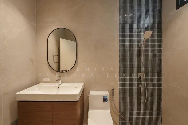 3-BR Townhouse, Bangkok, Huai Khwang, Bangkok, 3 Bedrooms, 380 sqm, Townhouse For Sale, by Pemika Aukkaraleekul, 500508136 - DDproperty.com