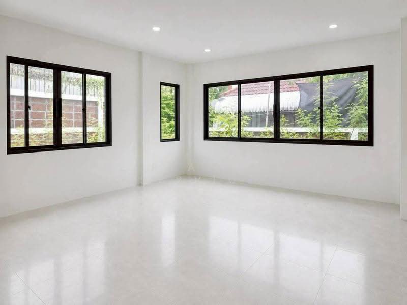 Ladawan Srinakarin, Samut Prakan, Srinakarin Road, Bang Kaeo, Bang Plee, Samut Prakan, 3 Bedrooms, 500 sqm, Single Detached House For Sale, by HOME Real Estate Service, 500508138 - DDproperty.com