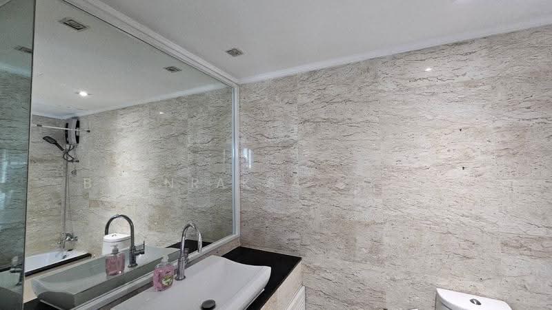 Fifty Fifth Tower, Bangkok, 84 Soi Sukhumvit 55, Sukhumvit Road, Khlong Tan Nua, Watthana, Bangkok, 3 Bedrooms, 170 sqm, Condo For Rent, by Boonraksa Sopak, 500508174 - DDproperty.com