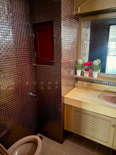 Windsor Tower, Bangkok, 9 Sukhumvit 20 Alley, Khwaeng Khlong Toei, Khlong Toei, Bangkok, 3 Bedrooms, 306 sqm, Condo For Rent, by Boonraksa Sopak, 500508206 - DDproperty.com