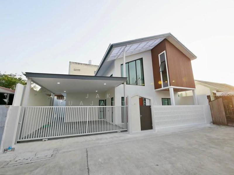 3-BR House, Bangkok, Nuan Chan, Bueng Kum, Bangkok, 3 Bedrooms, 177 sqm, Single Detached House For Sale, by Jakree Buajatturat, 500508244 - DDproperty.com