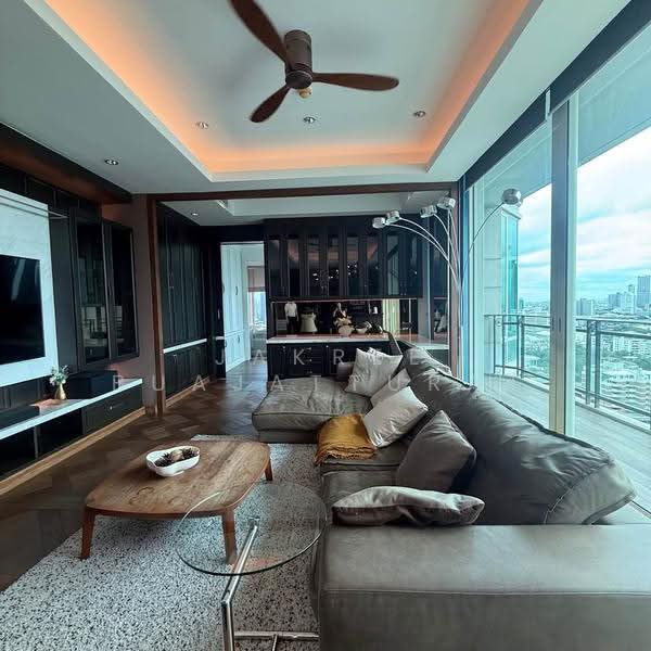 Royce Private Residences, Bangkok, 61 Soi Sukhumvit 31, Khlongtoei Nua, Watthana, Bangkok, 2 Bedrooms, 112 sqm, Condo For Rent, by Jakree Buajatturat, 500508268 - DDproperty.com