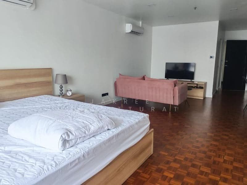 Sukhumvit Suite, Bangkok, 19 Soi Sukhumvit 13, Khlongtoei Nua, Watthana, Bangkok, Studio, 40 sqm, Condo For Rent, by Jakree Buajatturat, 500508279 - DDproperty.com