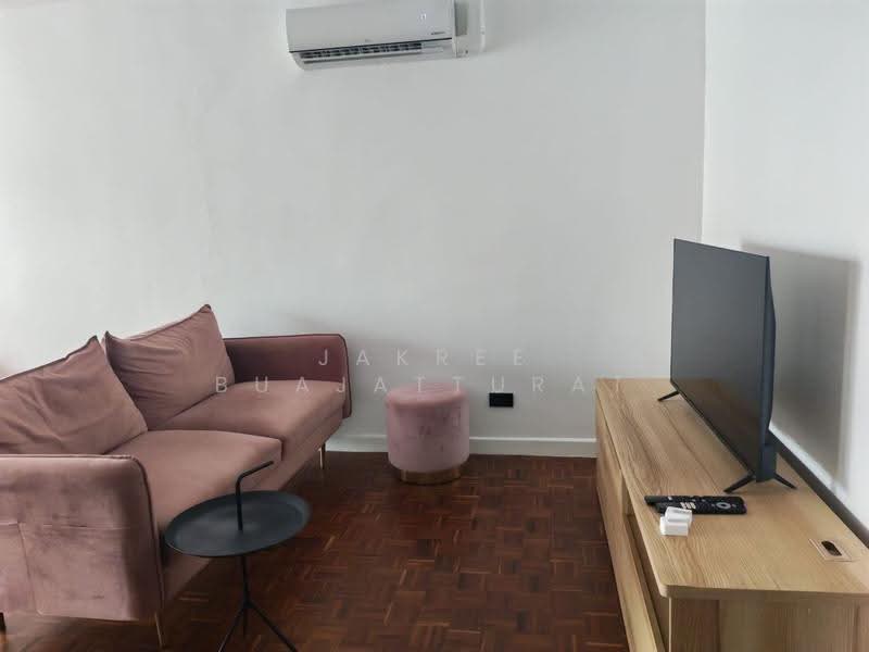Sukhumvit Suite, Bangkok, 19 Soi Sukhumvit 13, Khlongtoei Nua, Watthana, Bangkok, Studio, 40 sqm, Condo For Rent, by Jakree Buajatturat, 500508279 - DDproperty.com