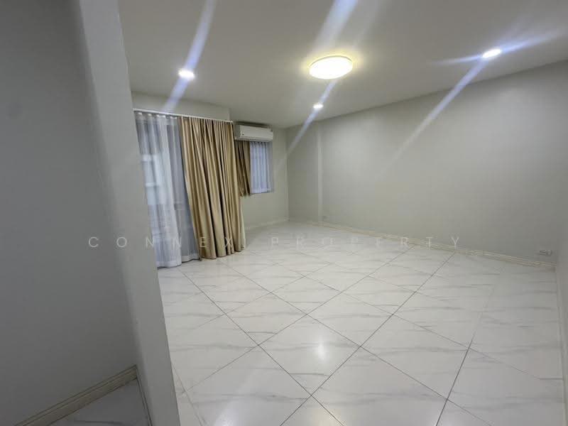 Sinthanee Ratchada Ladprao 80, Bangkok, ลาดพร้าว, Wang Thonglang, Bangkok, 3 Bedrooms, 350 sqm, Townhouse For Rent, by Connex Property, 500508293 - DDproperty.com