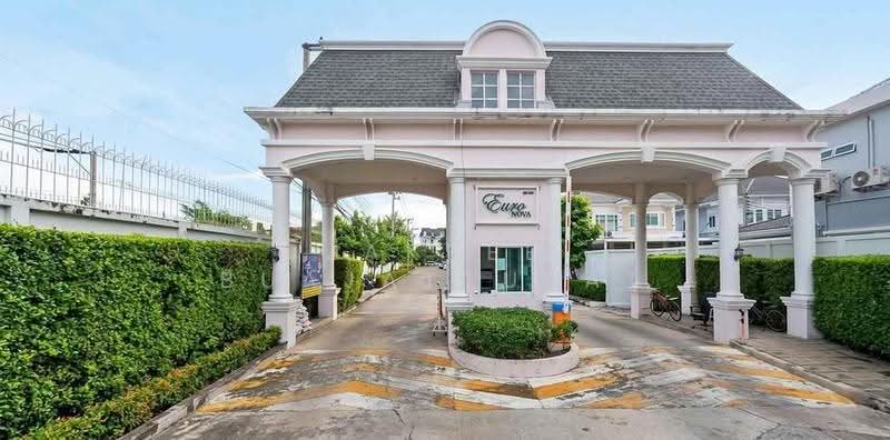 Euro Nova : หมู่บ้านยูโร โนวา, กรุงเทพ, Lat Krabang Rd, ลาดกระบัง, กรุงเทพ, 261 ตร.ม., ทาวน์เฮ้าส์ ขาย, โดย Jakree Buajatturat, 500508312 - DDproperty.com