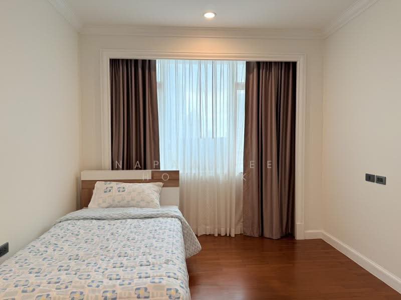 Grand Langsuan, Bangkok, Soi Lang Suan ,Ploenchit Road, Lumphini, Pathum Wan, Bangkok, 3 Bedrooms, 180 sqm, Condo For Rent, by Napawadee Homhuk, 500508337 - DDproperty.com