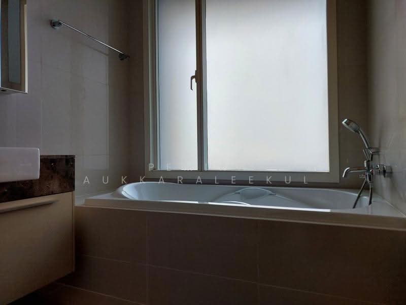 39 by Sansiri, Bangkok, 11 Sukhumvit Road, Khlong Tan Nua, Watthana, Bangkok, 2 Bedrooms, 81 sqm, Condo For Sale, by Pemika Aukkaraleekul, 500508343 - DDproperty.com