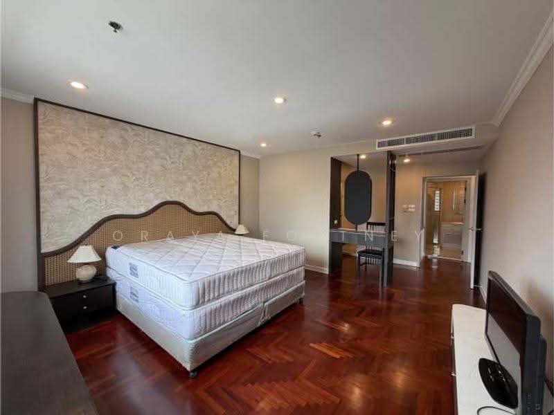 Lake Green, Bangkok, 199 Sukhumvit Soi 8, Khlong Toei, Bangkok, 2 Bedrooms, 140 sqm, Condo For Rent, by Oraya Fortney, 500508373 - DDproperty.com