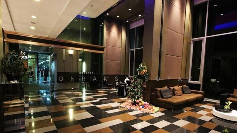 Thru Thonglor, Bangkok, Petchaburi Road, Bang Kapi, Huai Khwang, Bangkok, 1 Bedroom, 37 sqm, Condo For Rent, by Boonraksa Sopak, 500508376 - DDproperty.com
