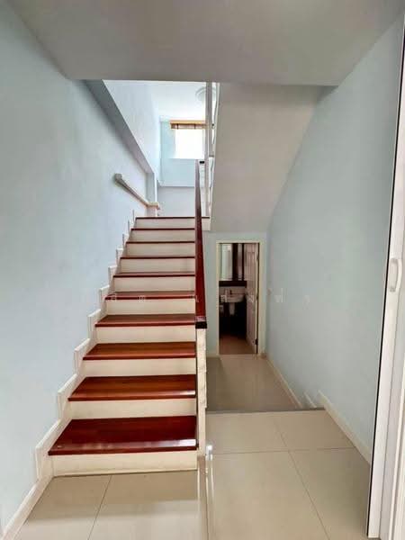ให้เช่าบ้านเดี่ยวหลังใหญ่ ม.เดอะลิฟวิ่ง ศรีราชา, Chon Buri (Pattaya), Surasak, Si Racha, Chon Buri (Pattaya), 4 Bedrooms, 200 sqm, Single Detached House For Rent, by Dusit Saengfa, 500508384 - DDproperty.com