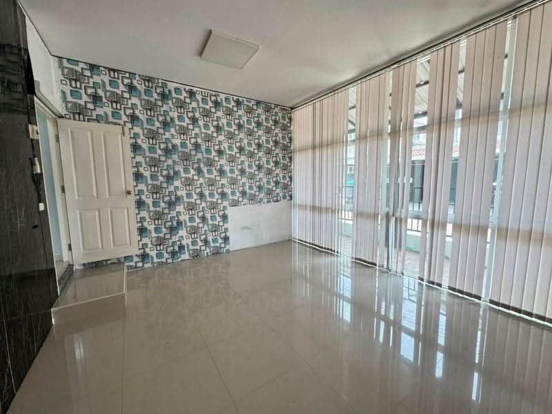 ให้เช่าบ้านเดี่ยวหลังใหญ่ ม.เดอะลิฟวิ่ง ศรีราชา, Chon Buri (Pattaya), Surasak, Si Racha, Chon Buri (Pattaya), 4 Bedrooms, 200 sqm, Single Detached House For Rent, by Dusit Saengfa, 500508384 - DDproperty.com