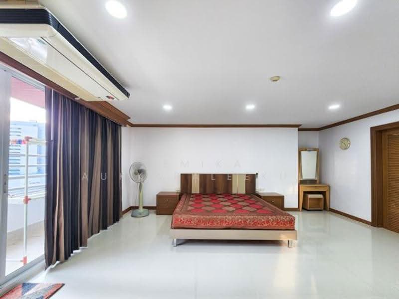 Wattana Heights, Bangkok, Sukhumvit Road, Khlongtoei Nua, Watthana, Bangkok, 3 Bedrooms, 336 sqm, Condo For Sale, by Pemika Aukkaraleekul, 500508385 - DDproperty.com
